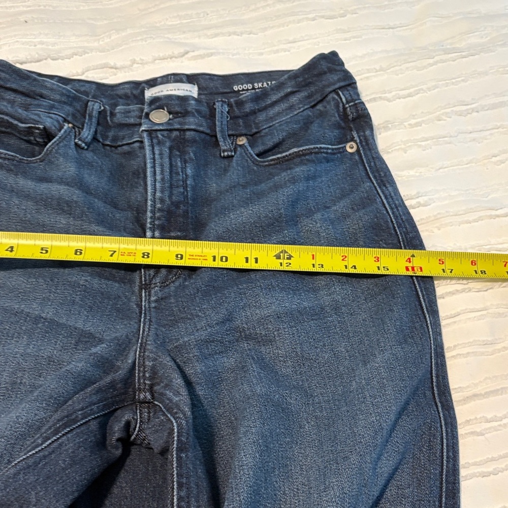 Good American Good Skate Wideleg Women's Jeans - Picture 5 of 10